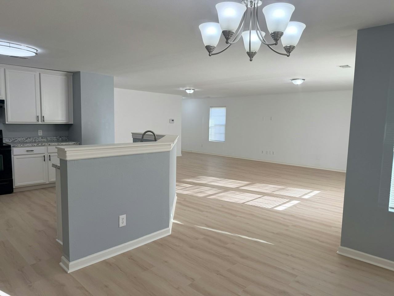 2500 First Hill Circle - Photo 7 of 18