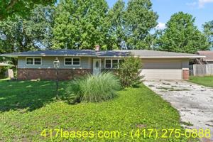 featured image of 203 S White Oak Ave #1