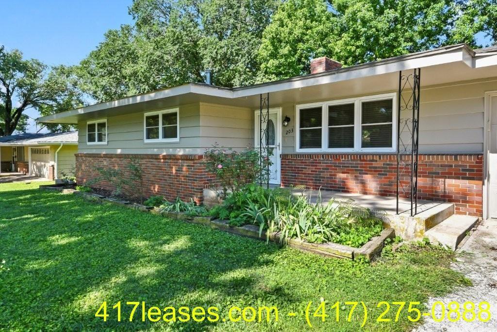 203 S White Oak Ave #1 - Photo 6 of 20