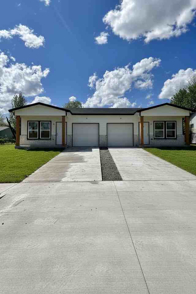 6318 N Boulder Ave