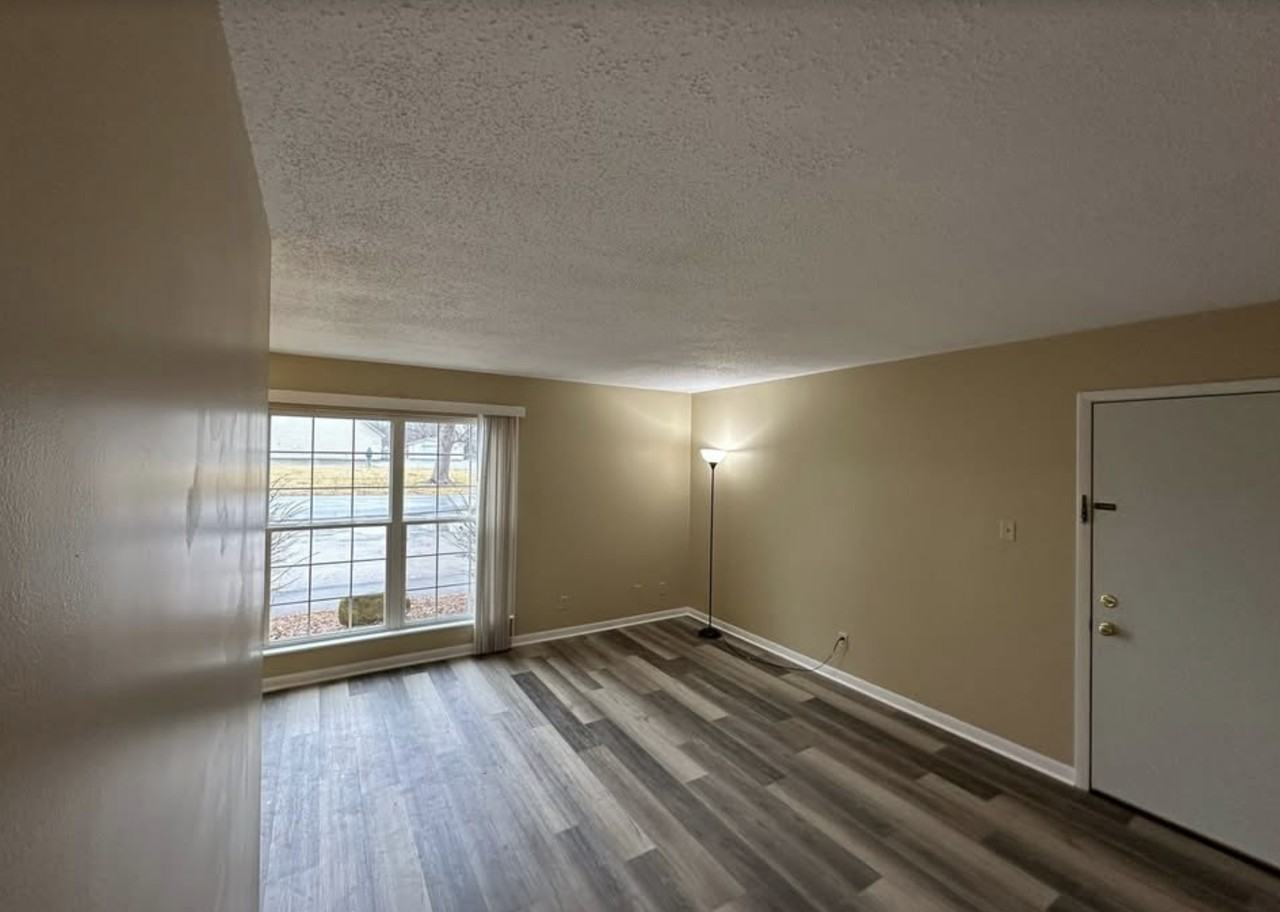 1209 W Mack Ave #C - Photo 4 of 10