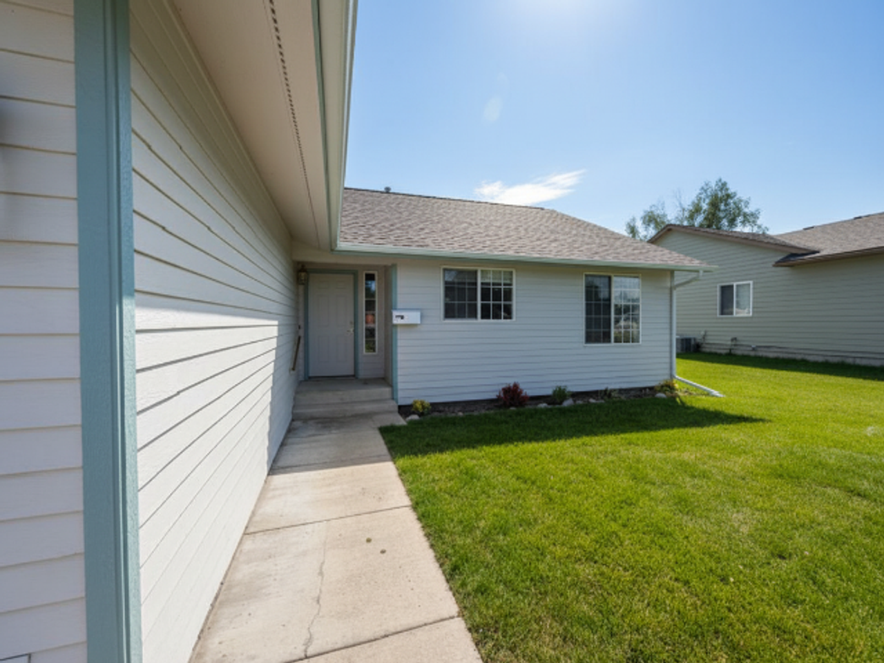 141 Greenbriar Dr - Photo 3 of 43