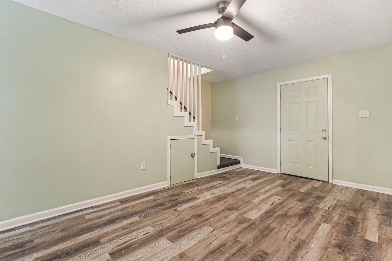 1113 Orange Blossom Ln #7 - Photo 3 of 25