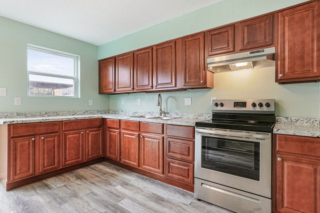 1113 Orange Blossom Ln #7 - Photo 5 of 25