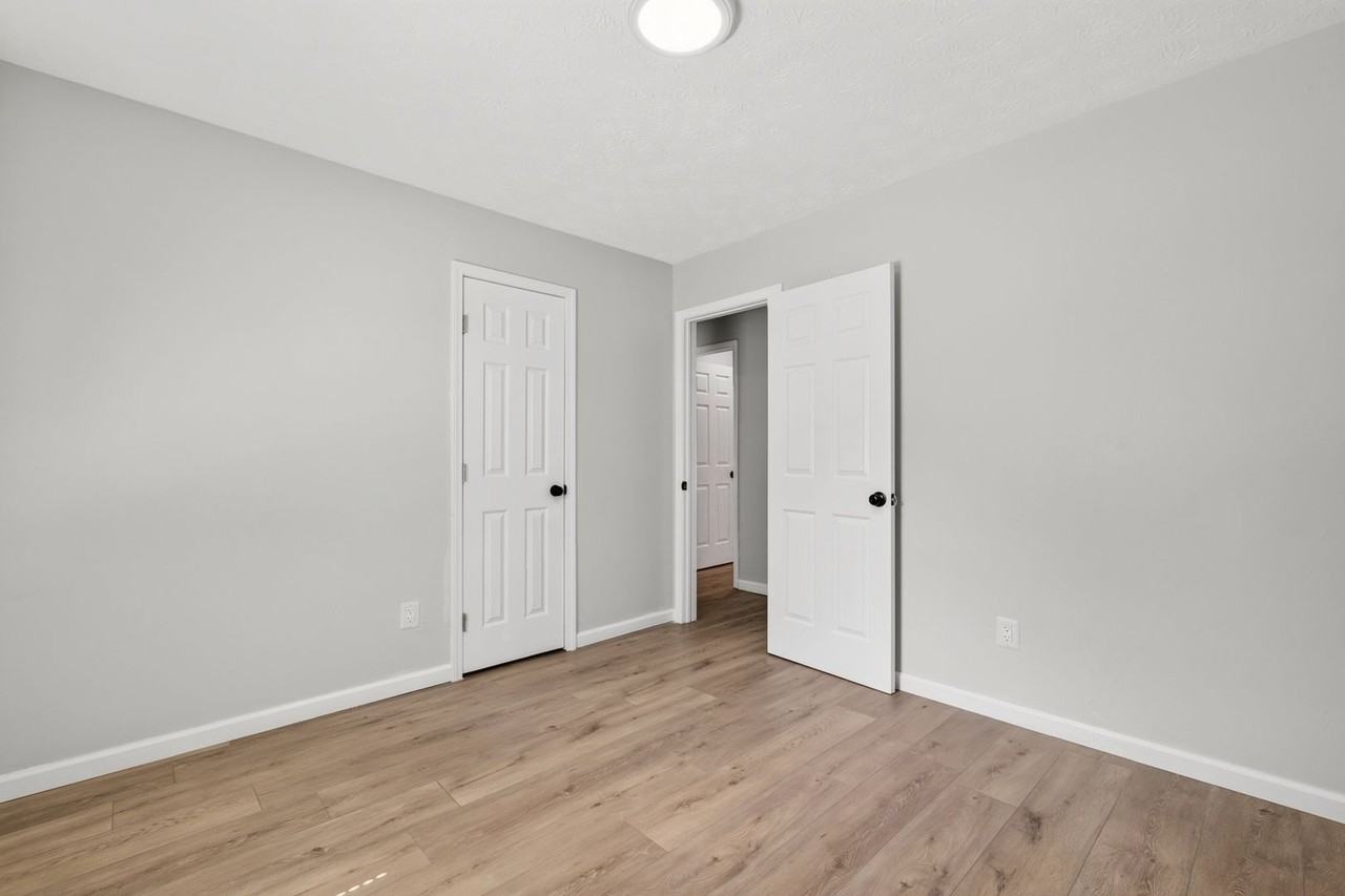 2136 Sara Ashley Way - Photo 7 of 35