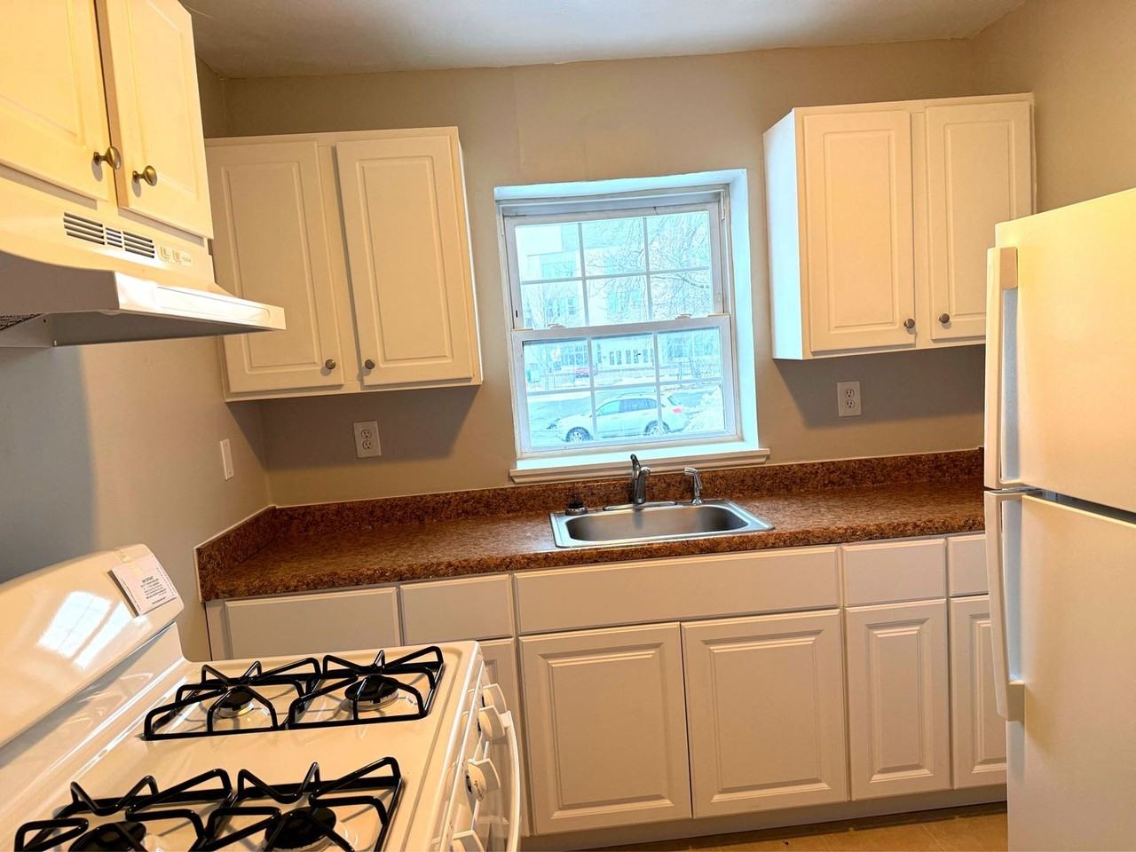 35-41 Niles Street - Photo 5 of 13