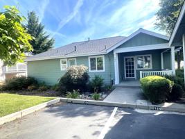 featured image of 164 Highlands Ct