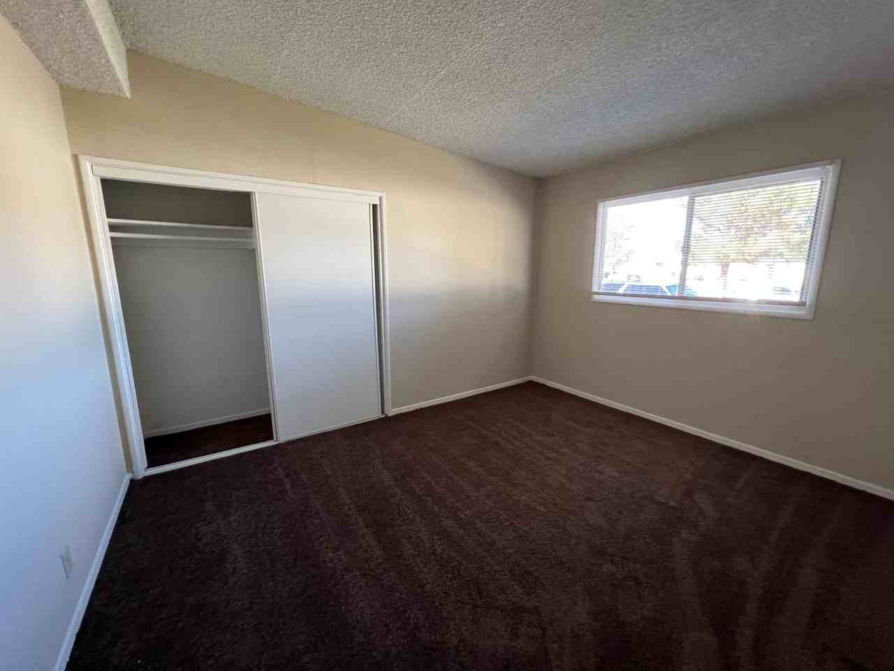 312 Sahara Dr - Photo 7 of 9