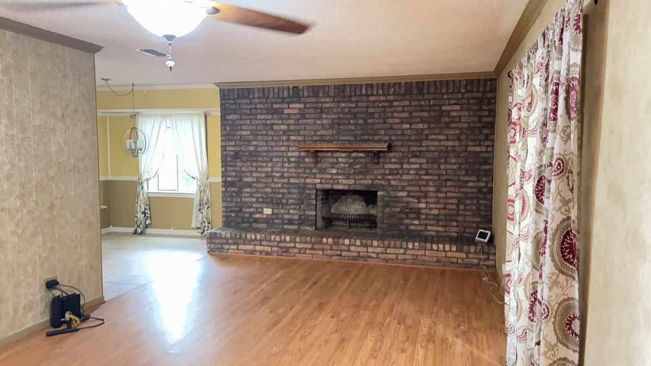 415 Orchid Dr - Photo 6 of 16