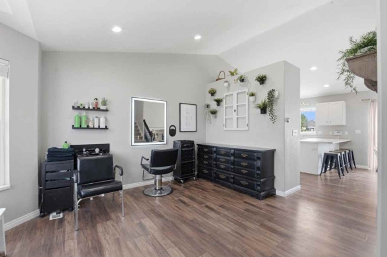 853 S 740 W - Photo 4 of 19
