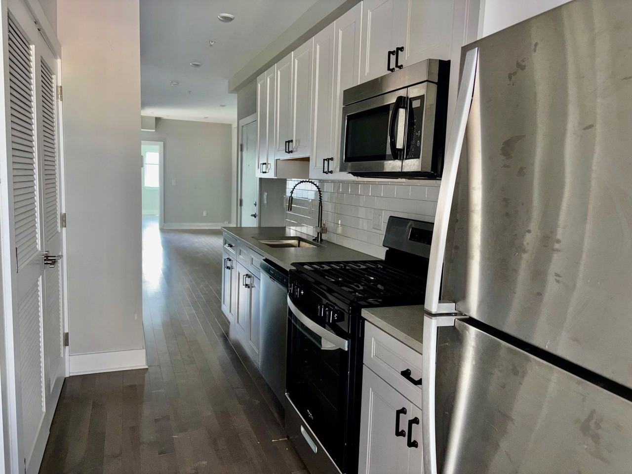 5334-36 Cedar Ave - Photo 3 of 26