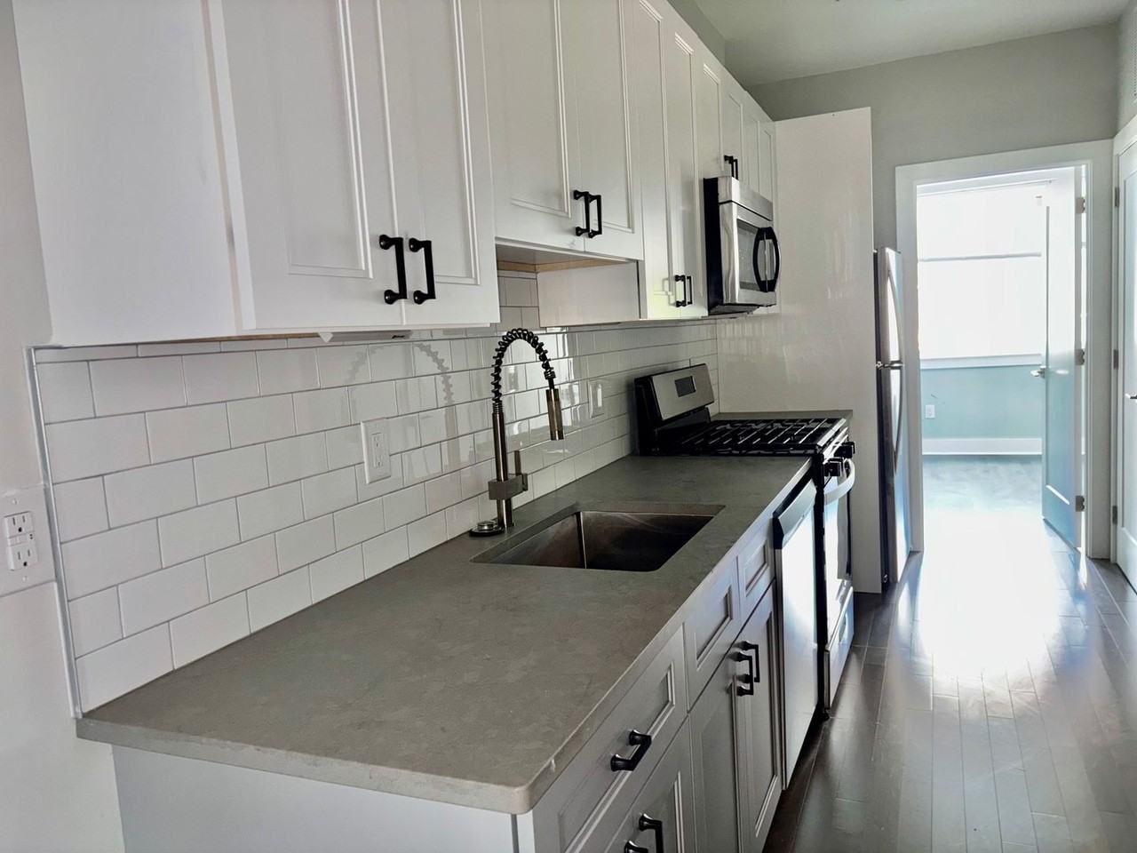 5334-36 Cedar Ave - Photo 4 of 26