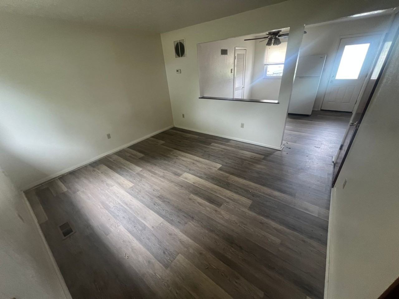 363 S Church St - Photo 2 of 9