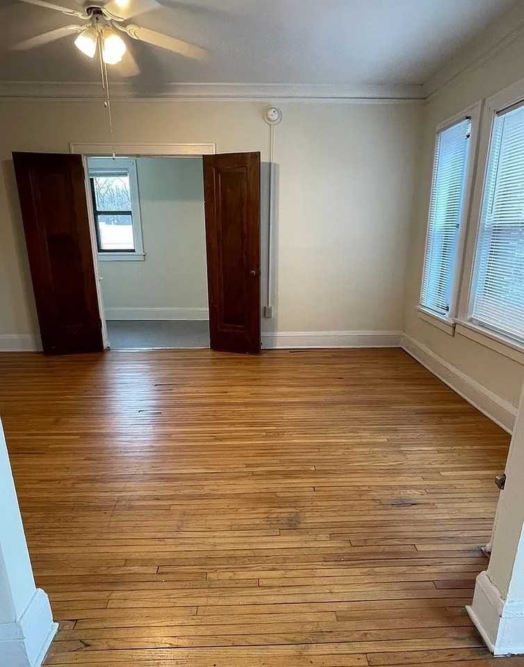 Nicollet - Photo 2 of 10
