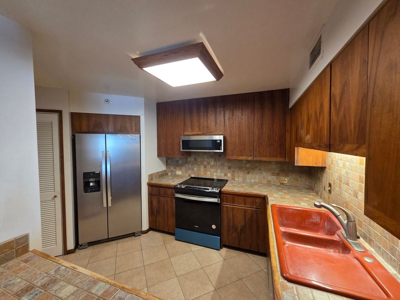 1525 Wilder Ave - Photo 2 of 21