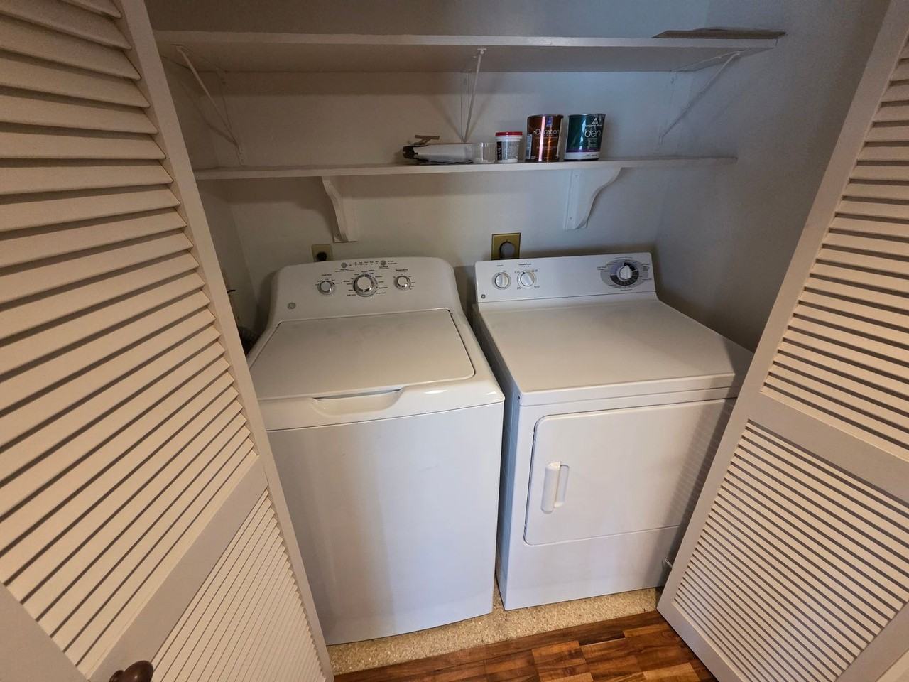 1525 Wilder Ave - Photo 3 of 21