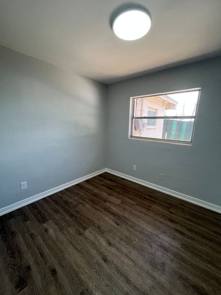 1020 Pisgah Pl - Photo 4 of 10