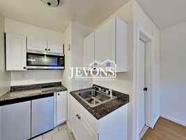 featured image of 921 S 21st Ave