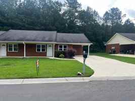 featured image of 6 Oakcrest Trl Ne