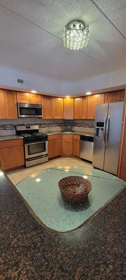 1225 Norwalk Rd - Photo 7 of 10