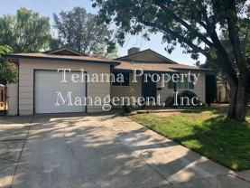 925 Hasvold Dr - Photo 1 of 1
