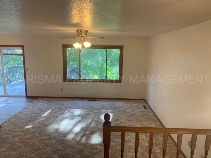 2509 S Groveland Ave - Photo 5 of 33
