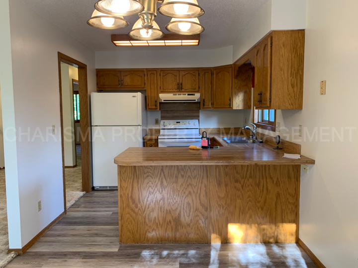 2509 S Groveland Ave - Photo 7 of 33