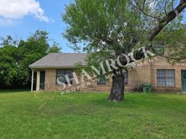featured image of 914 Lancelot Cir