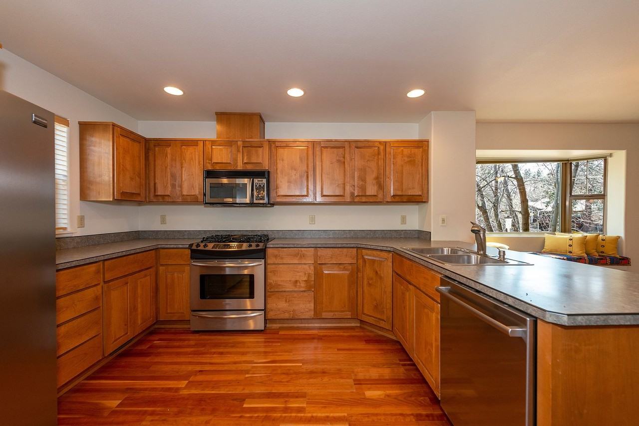 1844 Nw Shevlin Park Rd - Photo 5 of 15