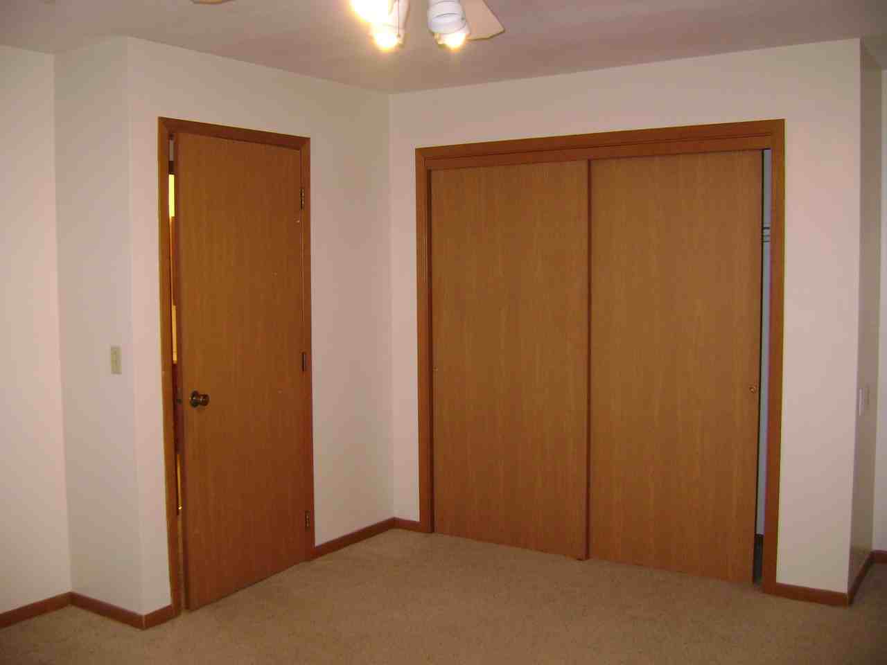 N881 Amanda St #1 - Photo 7 of 11