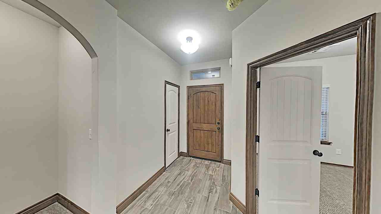 7046 Richardson Ct - Photo 4 of 19