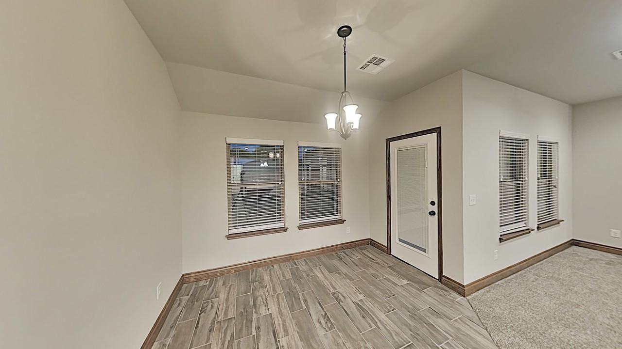 7046 Richardson Ct - Photo 7 of 19