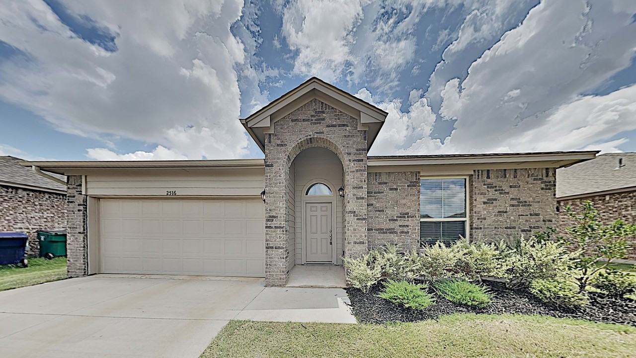 2516 Caden Ct - Photo 2 of 20