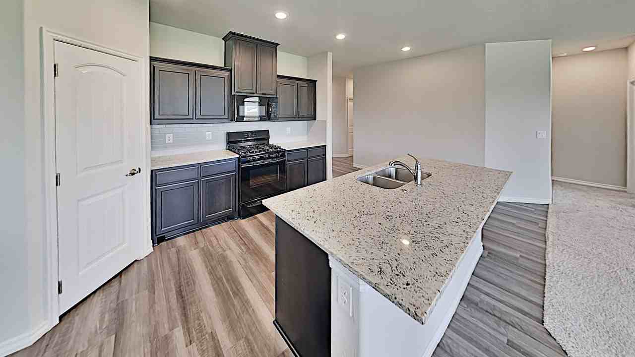 2516 Caden Ct - Photo 6 of 20