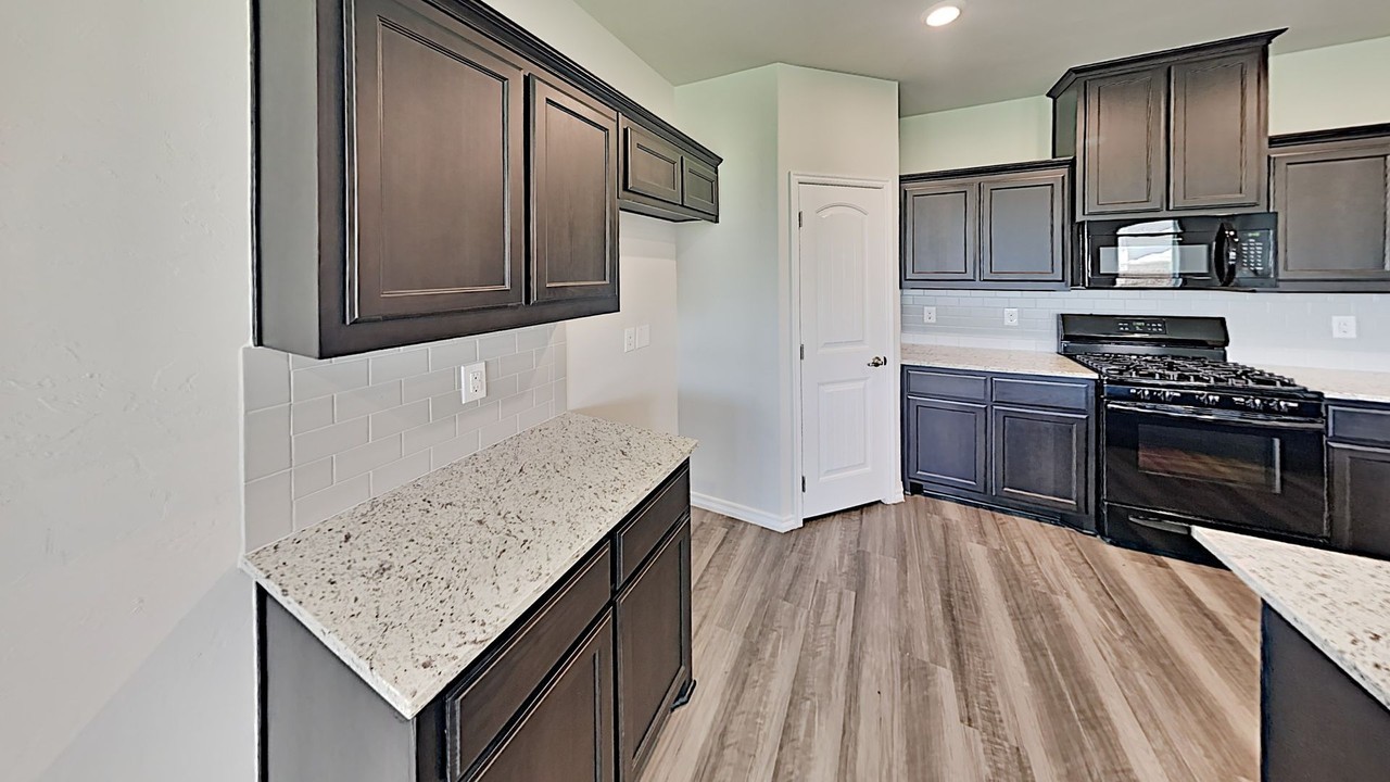 2516 Caden Ct - Photo 7 of 20