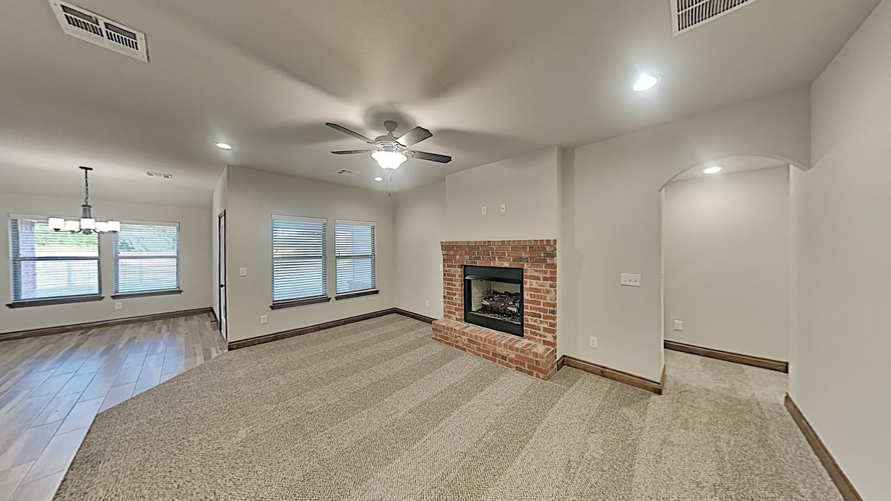 7050 Richardson Ct - Photo 4 of 20