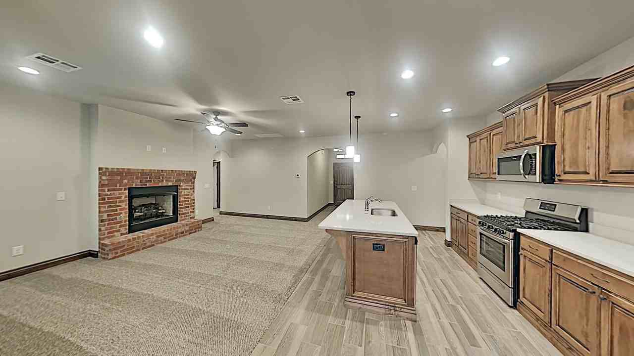 7050 Richardson Ct - Photo 5 of 20