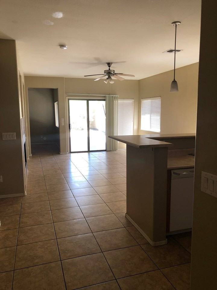 44290 W Neely Dr - Photo 3 of 11