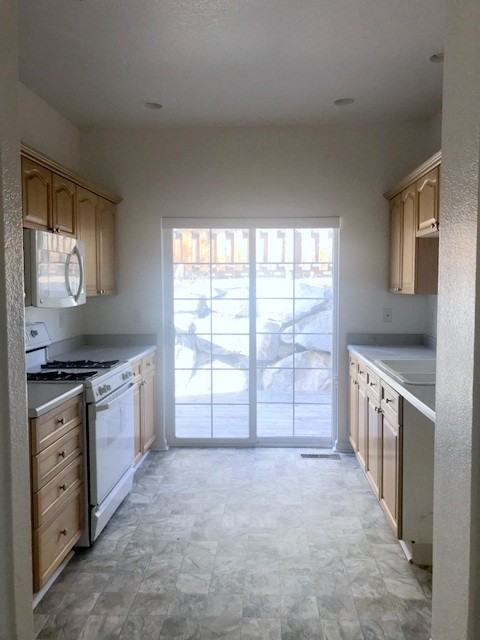 3568 Mashie Ct - Photo 4 of 19