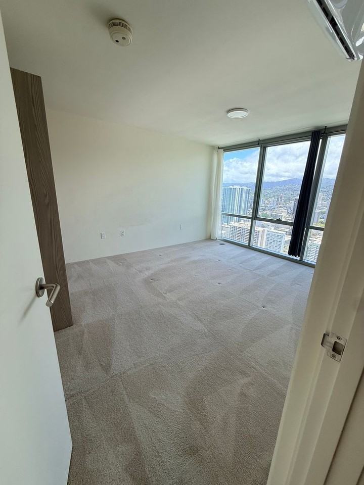 KAPIOLANI RESIDENCE #4301 - Photo 5 of 13