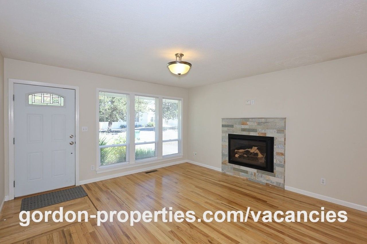 10851 Se Garrett Dr - Photo 7 of 33