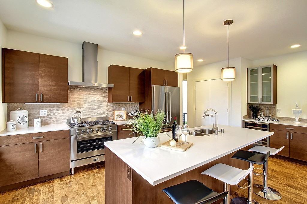 11427 Ne 87th St - Photo 6 of 15