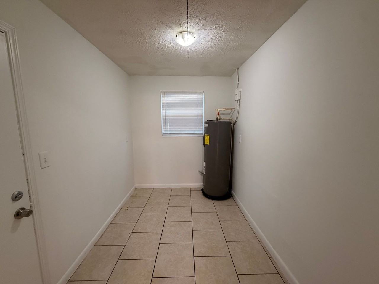 6631 Bo Peep Dr N - Photo 5 of 12