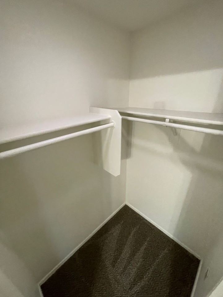 15635 N 29th St - Photo 5 of 25