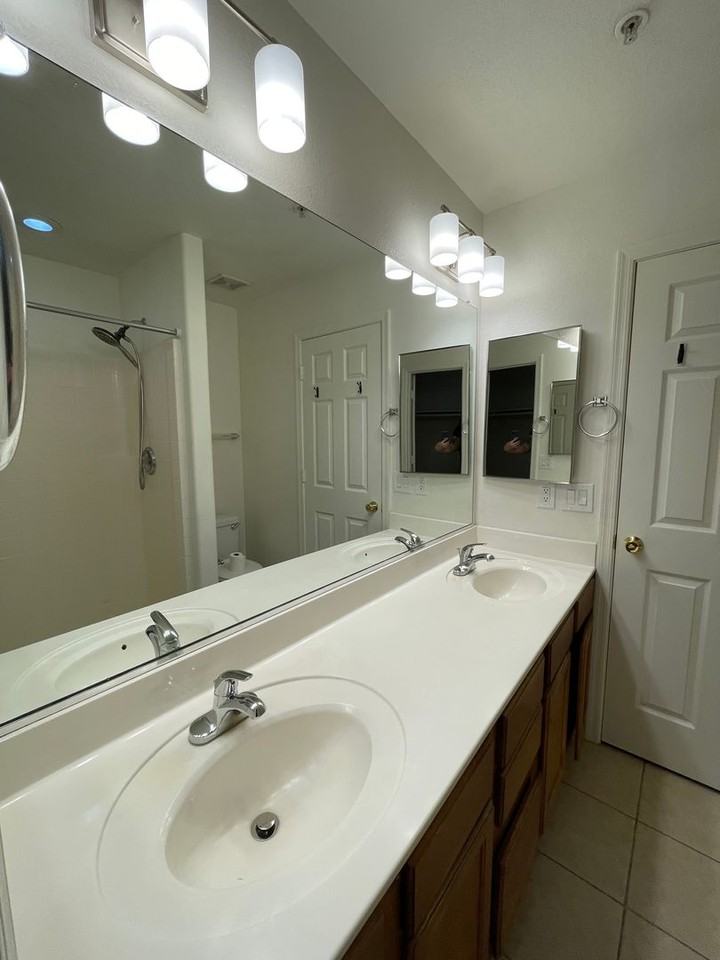 15635 N 29th St - Photo 7 of 25