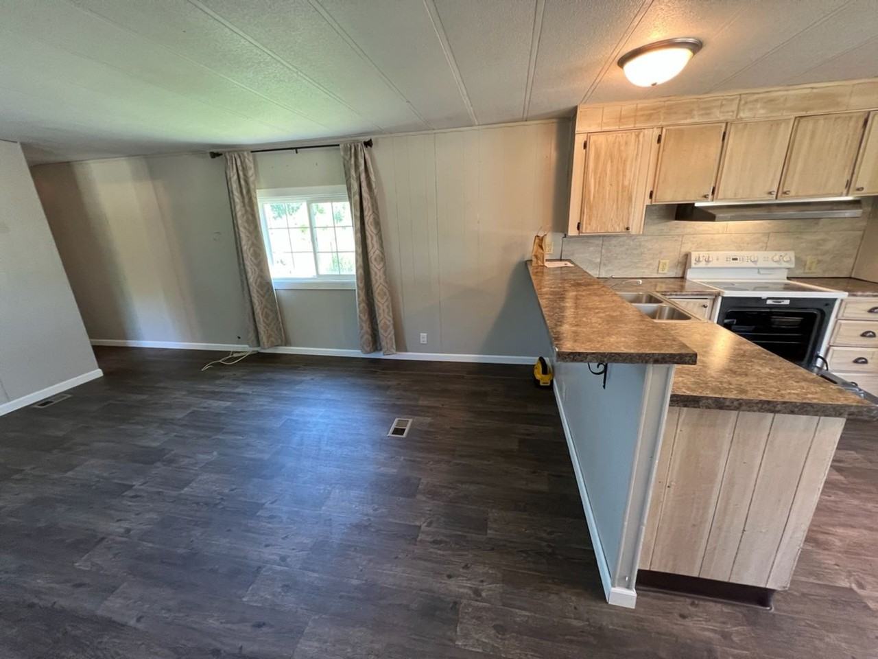 6 Reeves Rd - Photo 4 of 44