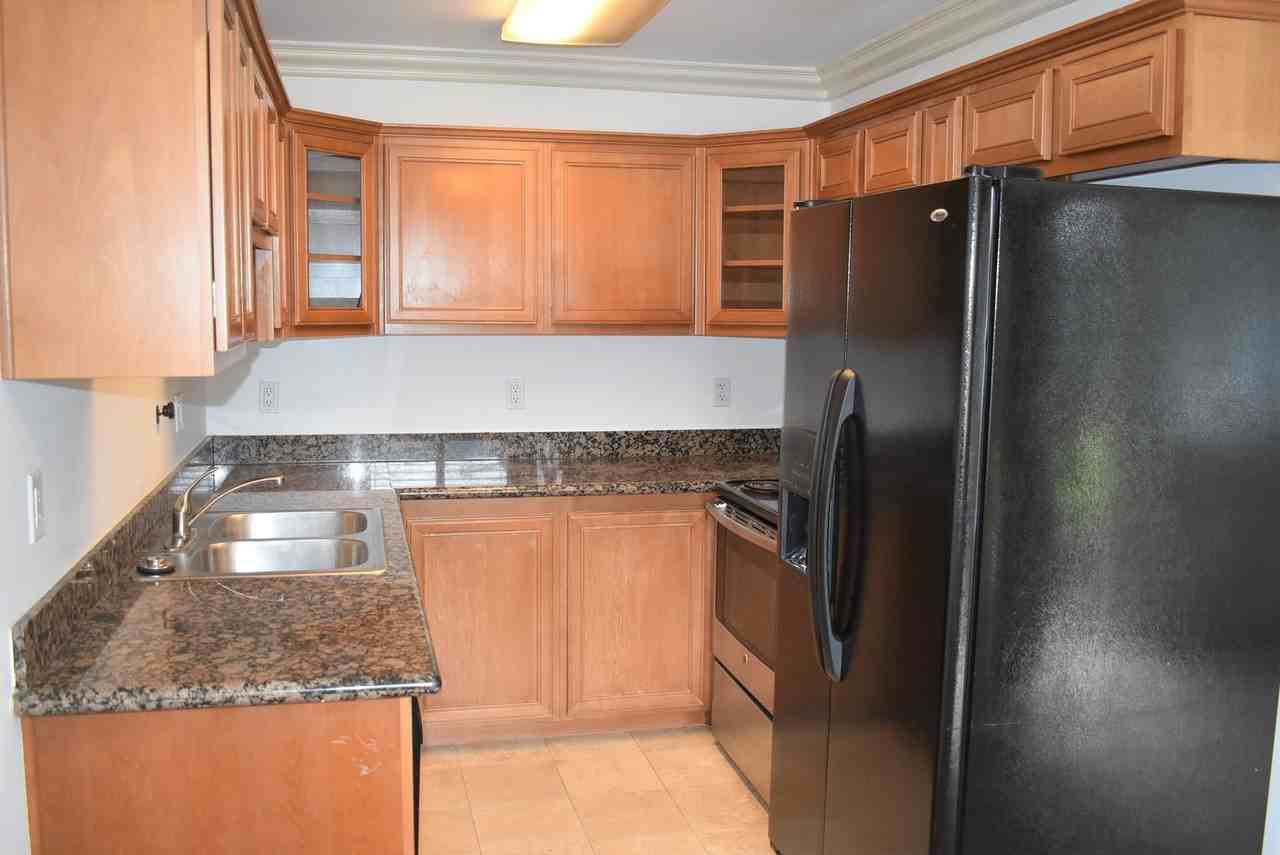 1450 Iris Ave #4 - Photo 2 of 18