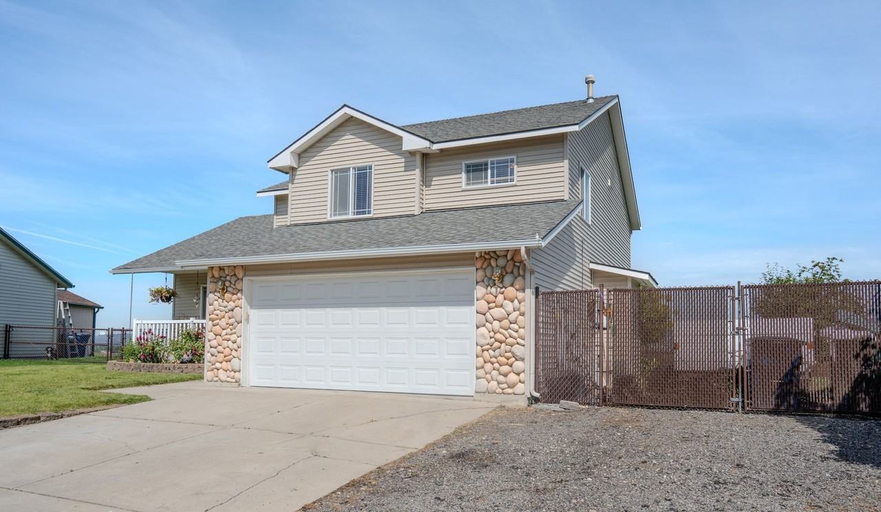 3925 N Graphite Ct - Photo 3 of 42