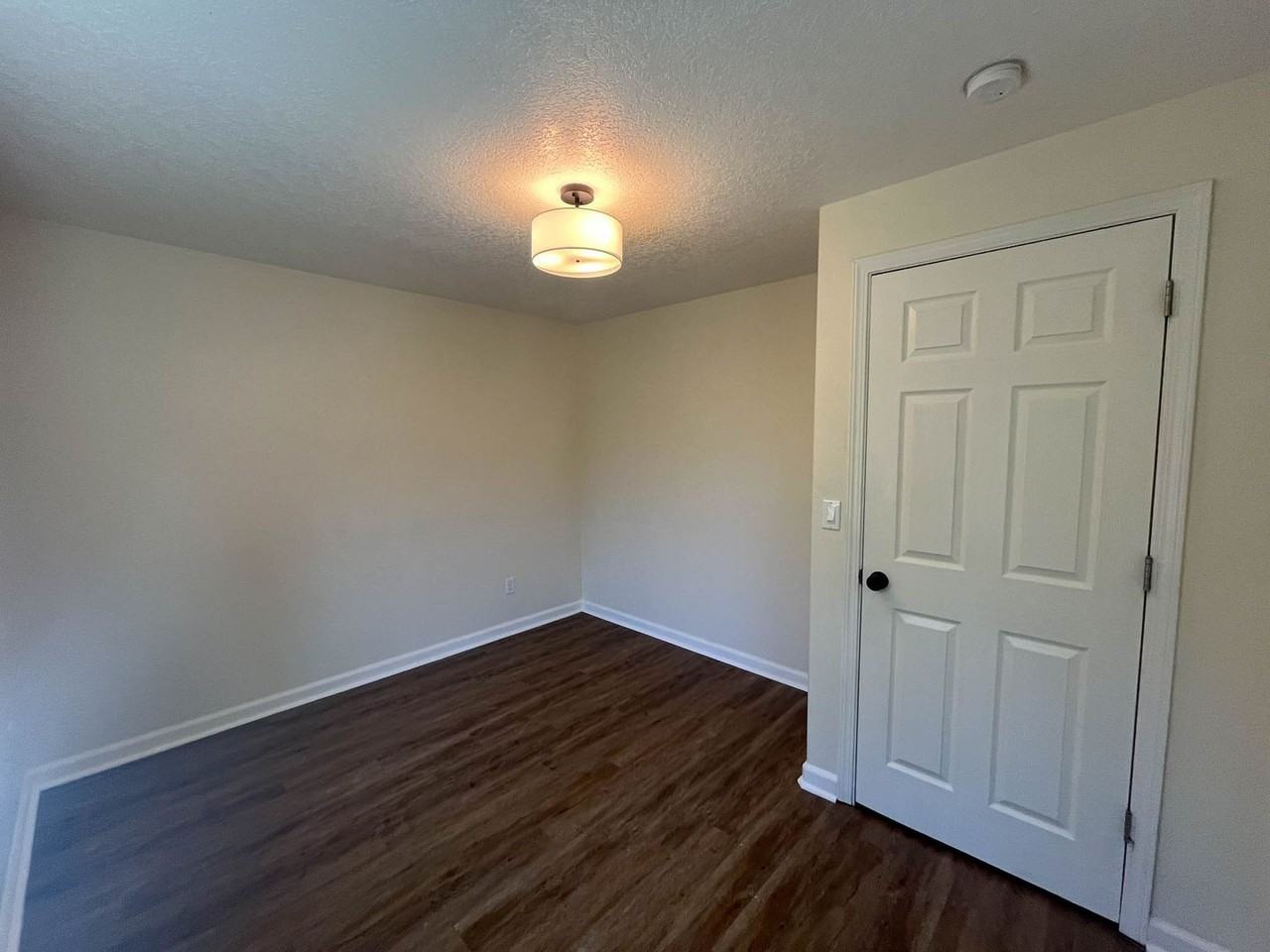 6431 Se 83rd Ave - Photo 7 of 33