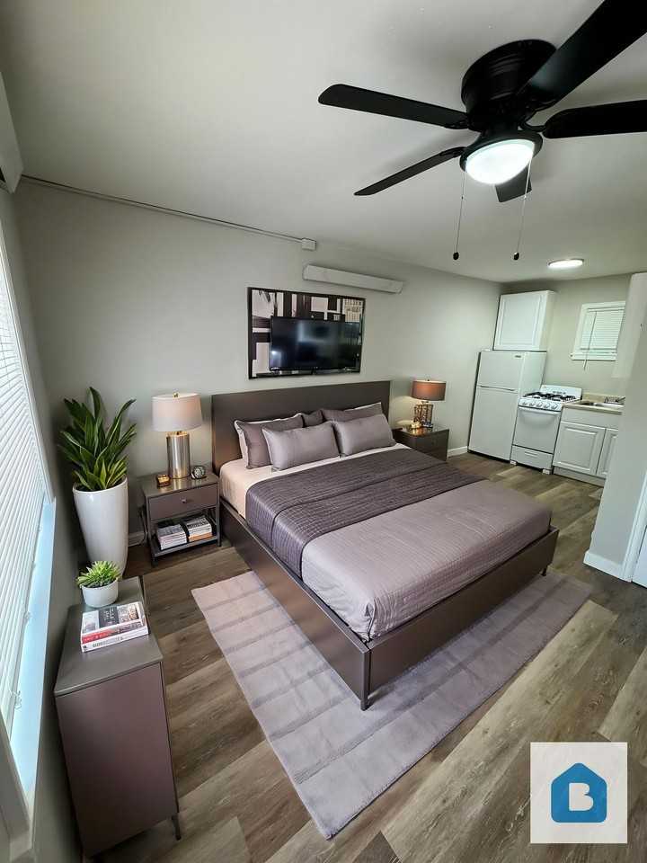 Creekside Apartments - Photo 2 of 7